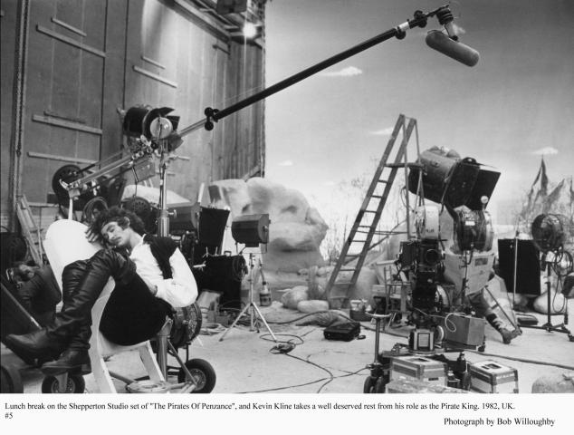 kevin-kline-sleeping-on-the-set-of